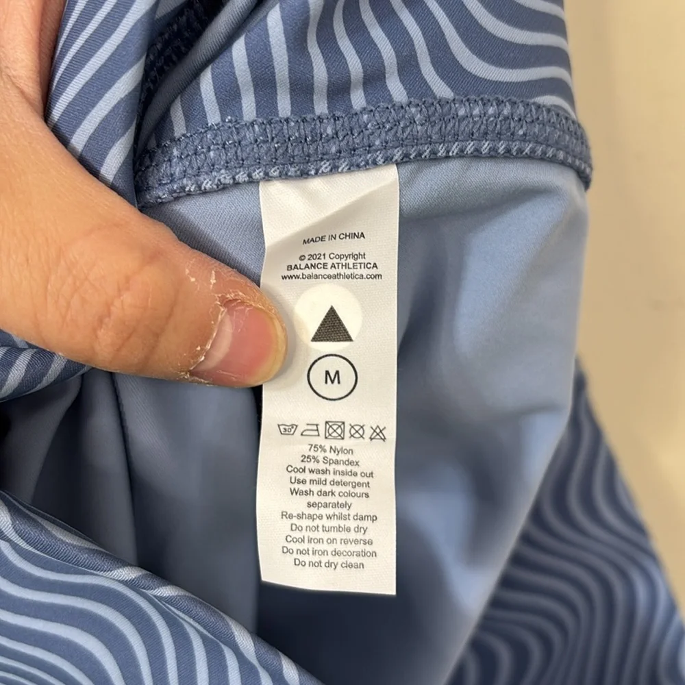 Balance Athletica The Storm Short Oasis Size Medium NWT - Picture 5 of 5